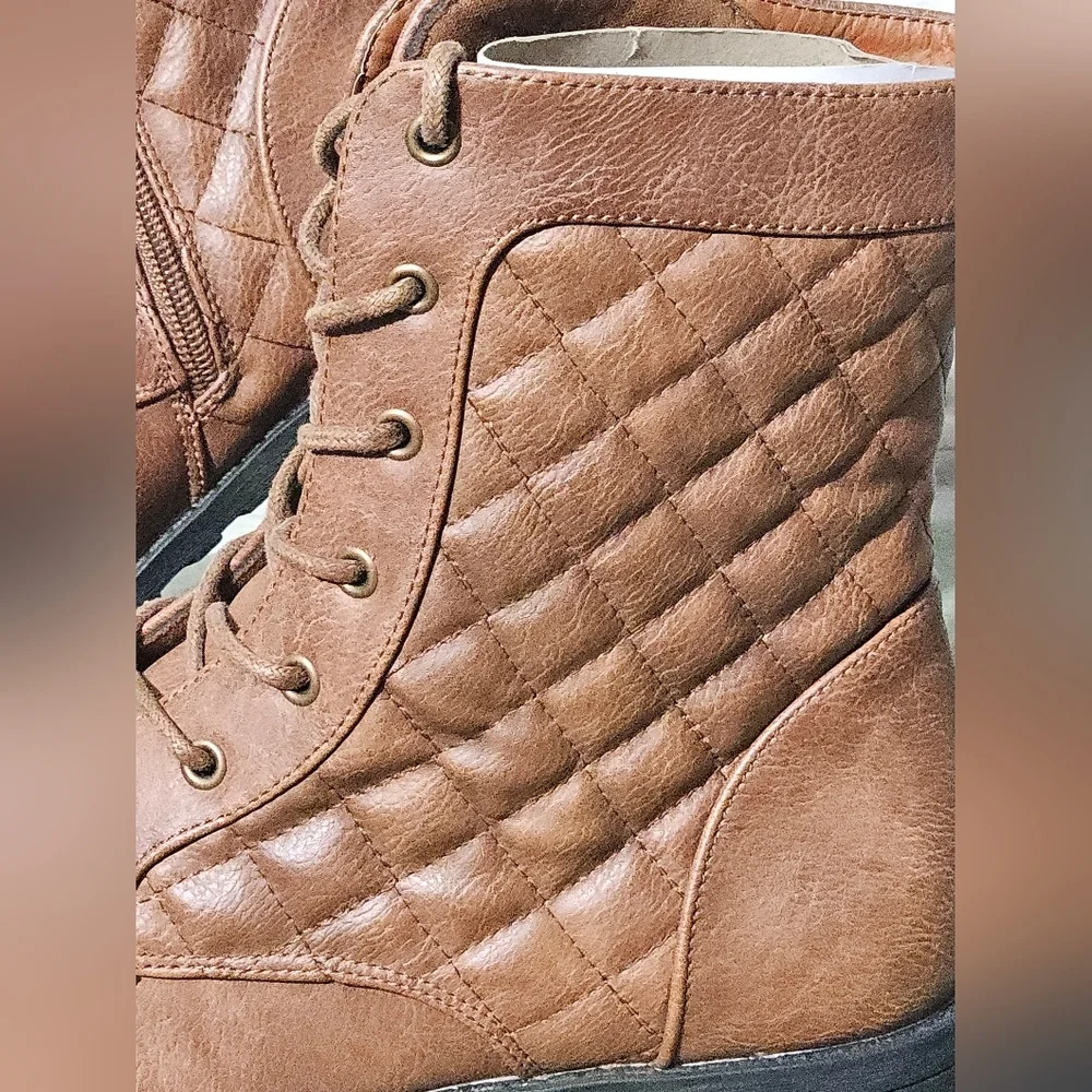 Womens Military Brown Combat Boot With Quilted Top - Picture 3 of 10